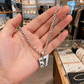 ⛄ Offre Spéciale Hiver：50% de réduction🔥Exprimez-Vous avec le Pendentif Chiffre 67 - Un Accessoire Unique & Audacieux